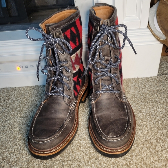 Pendleton x Clarks Ottawa Boots made in Italy, Size 6 - Picture 6 of 13